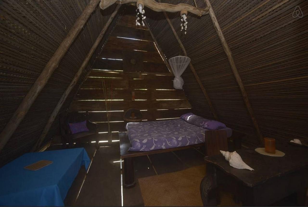 Hostal Pachamama Isla de Canas Exterior photo