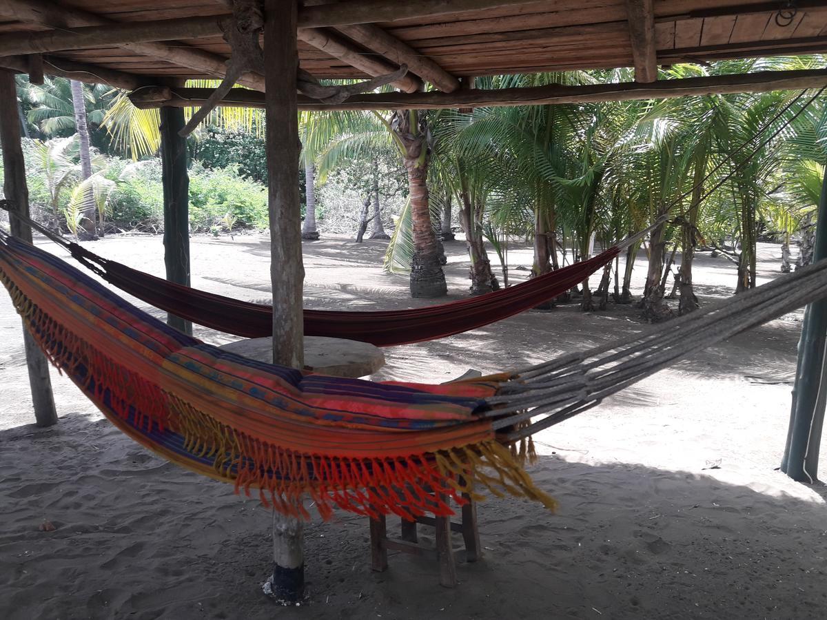 Hostal Pachamama Isla de Canas Exterior photo