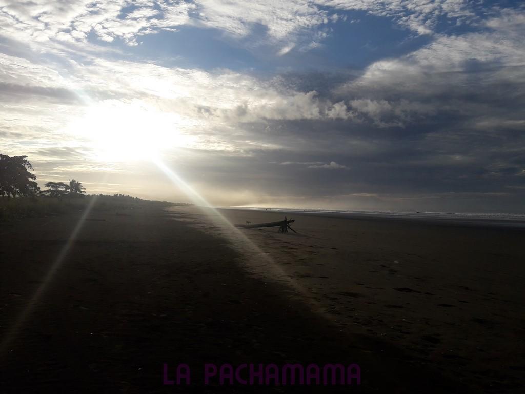 Hostal Pachamama Isla de Canas Exterior photo